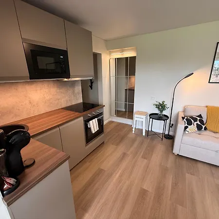 Modern Sea View Apartment, Sleeps 6, Pohja-tallinn Appartement