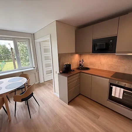 Modern Sea View Apartment, Sleeps 6, Pohja-tallinn Appartement